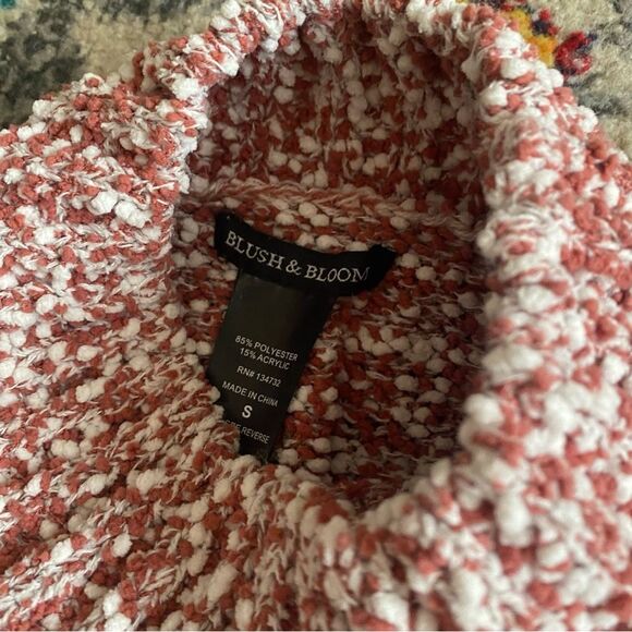 Boutique Knit Mock Neck Sweater in Terracotta and White - Picture 4 of 5